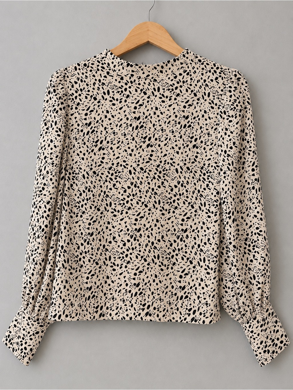 Maison d’Amelie Paris Blouse Medium Cream Black Abstract Print Mock Neck